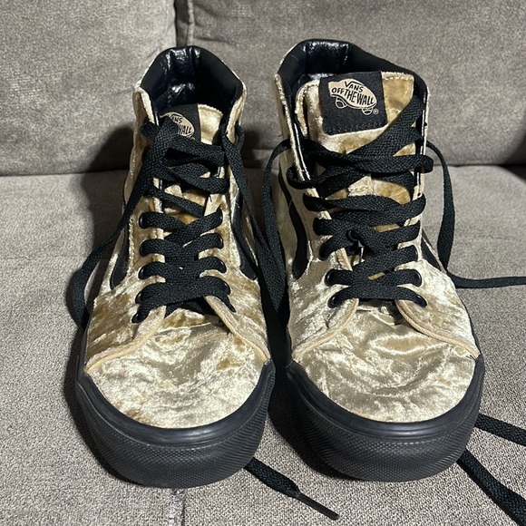 🥰🥰High Top Old School Velvet Vans🥰🥰 - Picture 3 of 9